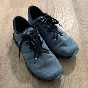 On Cloud Women’s shoes